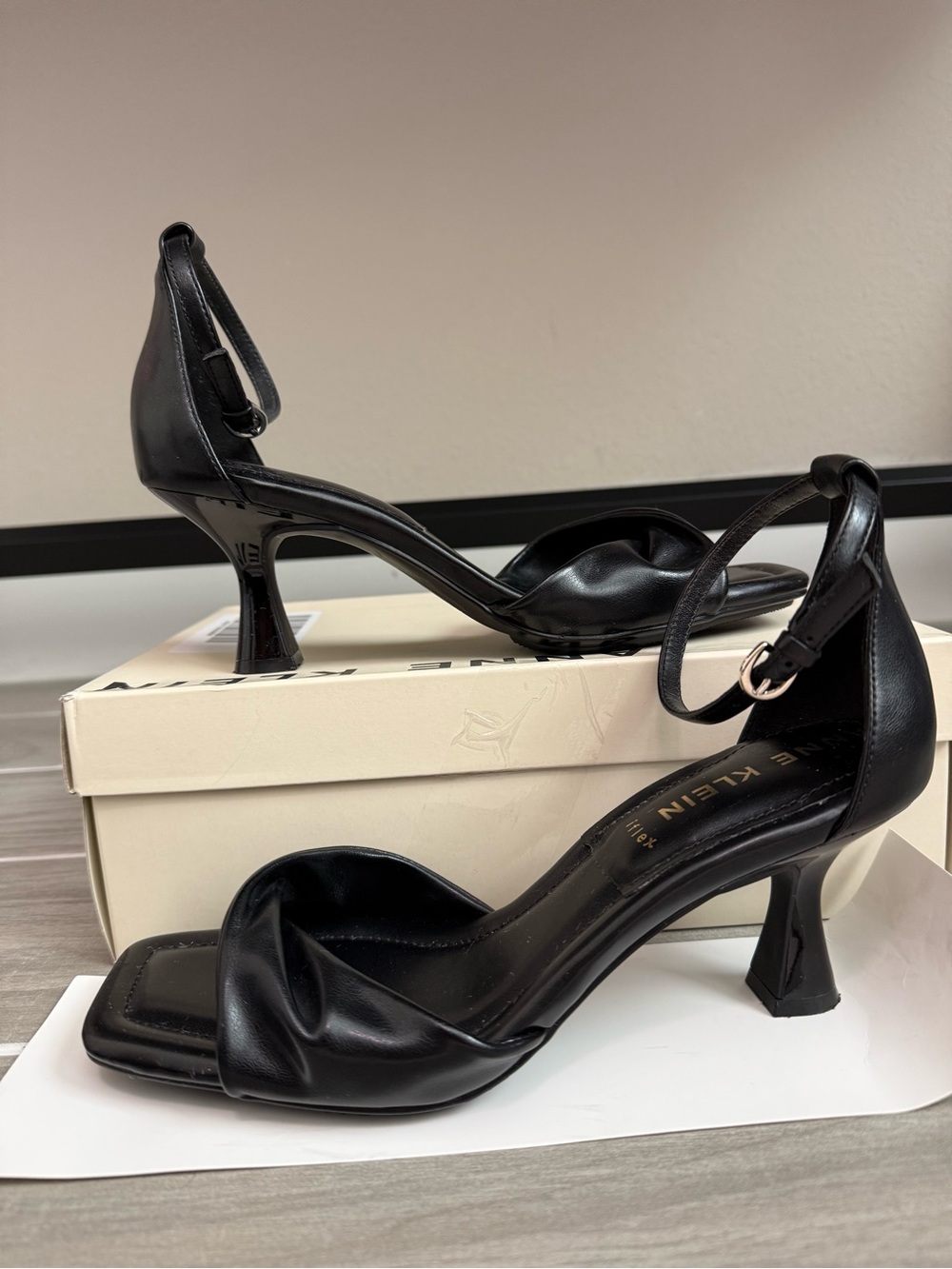Anne Klein Black Jessie Memory Foam Dress Sandal Heels size 8 1/2